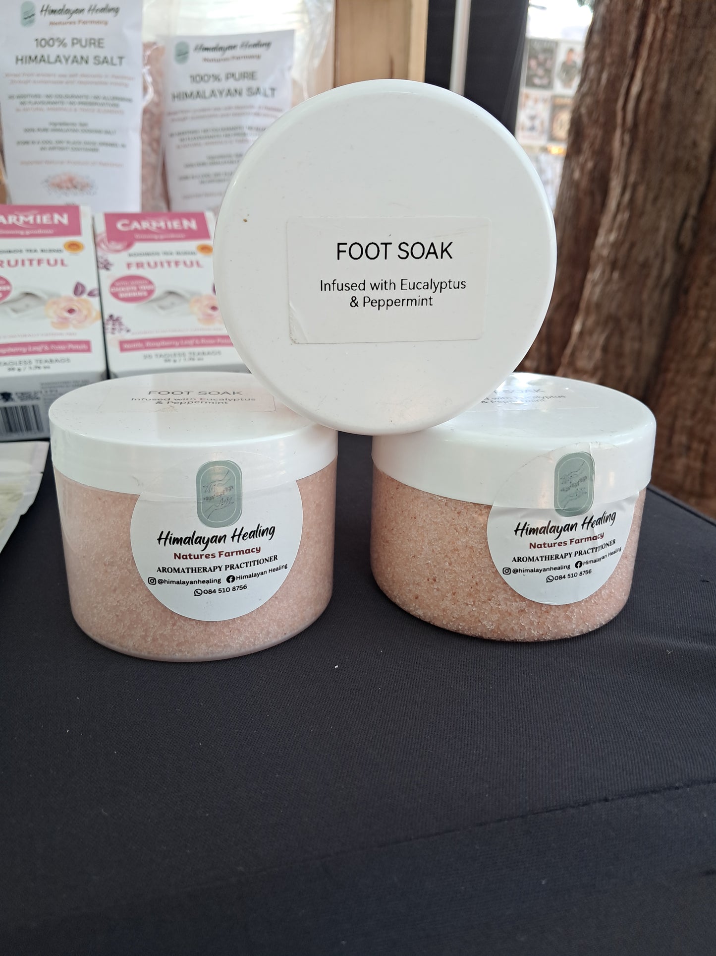 Our therapeutic Foot Soak, an infusion of Epsom Salts, Pink Himalayan Salt, essential oils of Eucalyptus & Peppermint. Reduce swelling & inflammation and promote lymph drainage. Suitable together with our Lymph Flow Oil.